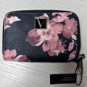 NWT PINK Victoria's Secret Floral Zip-up Wallet‎ / Sku0088